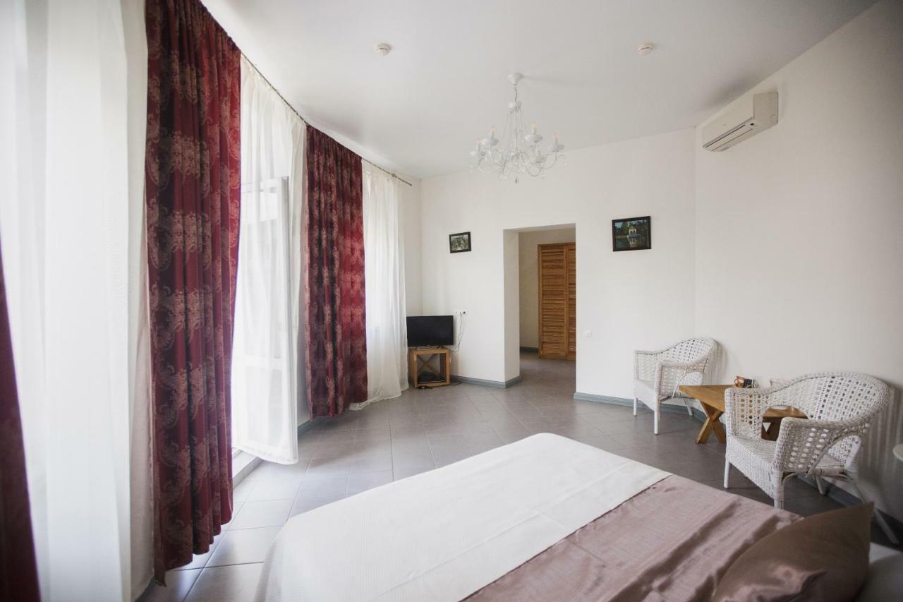 Heliopark Gora Bagrata Hotel Sukhumi Exterior photo